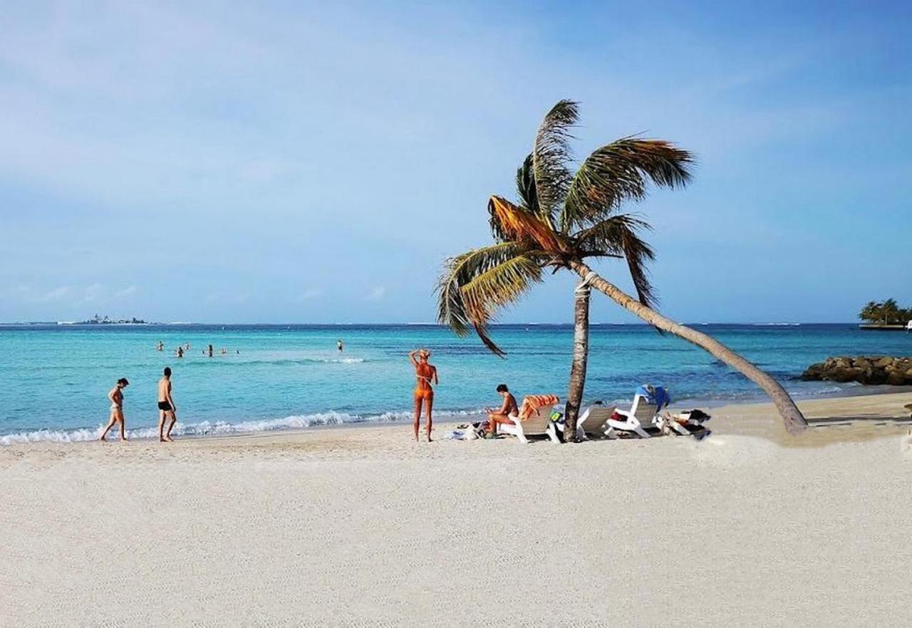 Adroit Beach Inn Guraidhoo (Kaafu Atoll) Exterior foto